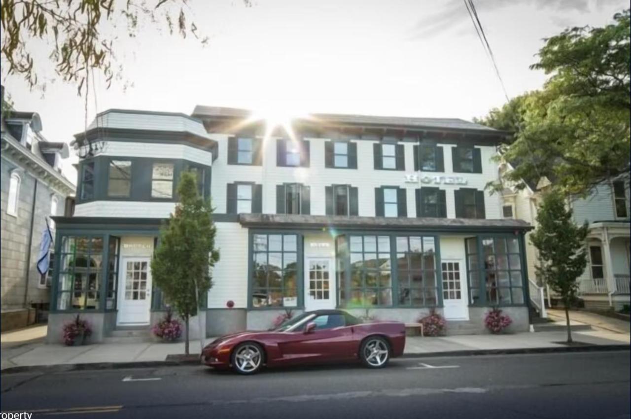 Zey Hotel Greenport Exterior photo